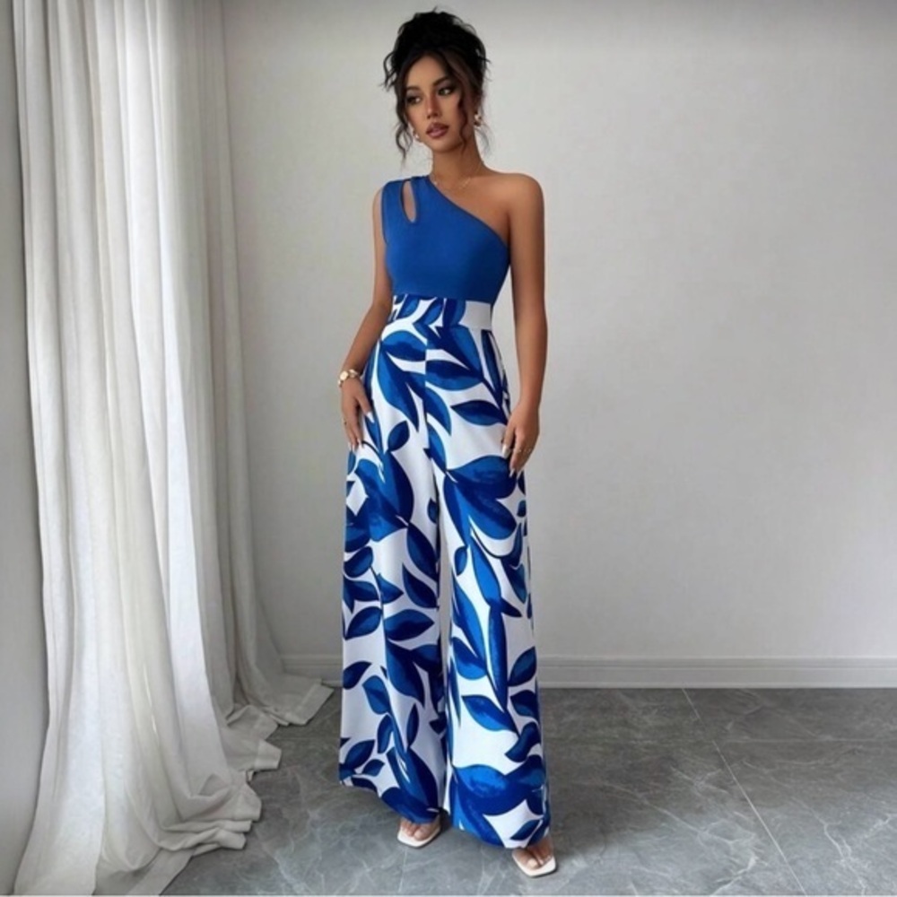 NEW Women Asymmetrical Neck Floral Print Straight Leg Jumpsuit Small